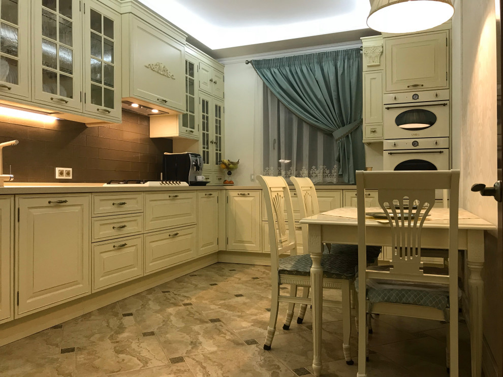 Обложка проекта: Кухня «Английская классика»