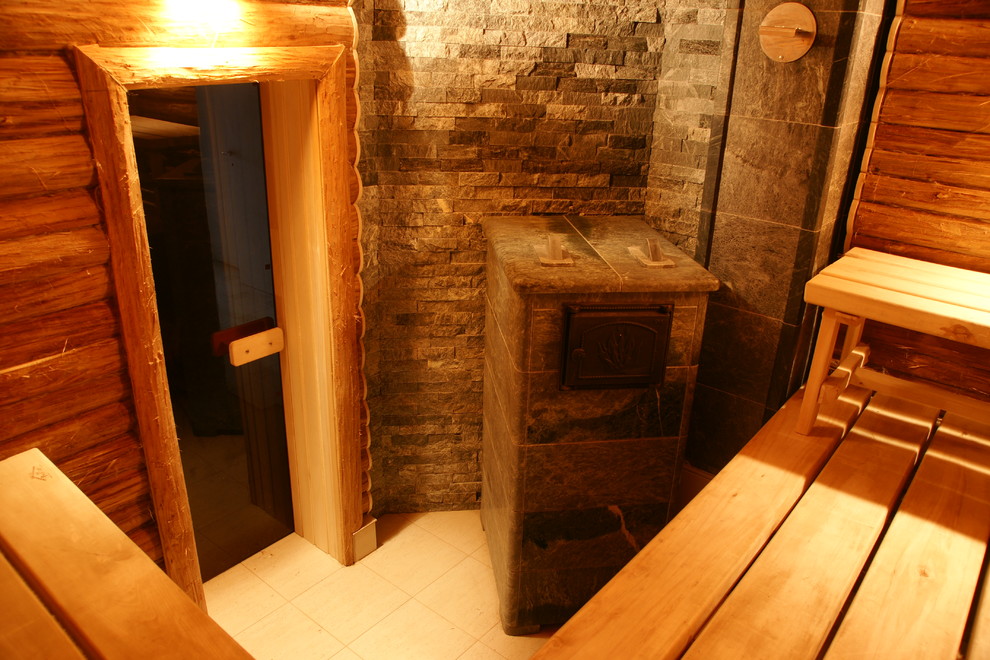 Русская баня с отделкой "Липой с лыком".