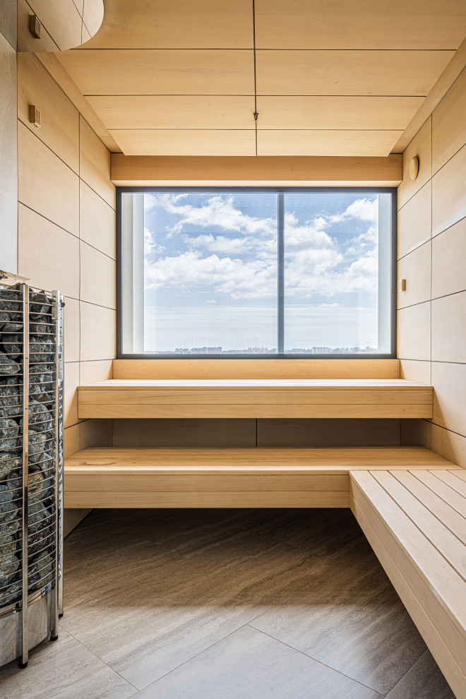 Сауна с большим окном