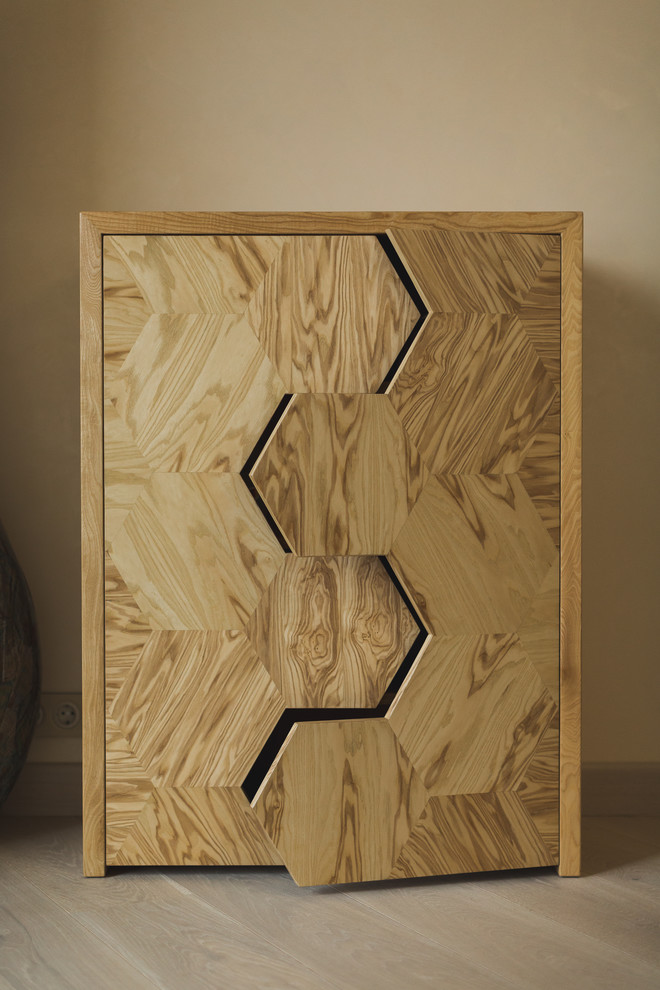 Обложка проекта: Комод и Стол