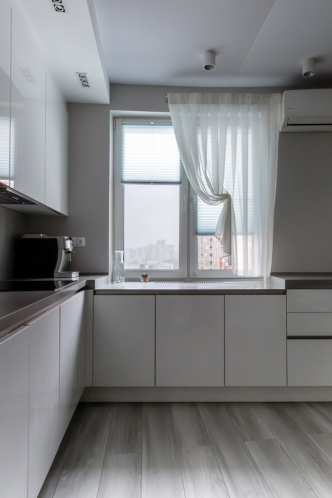 Современный минимализм студии для будущей студентки