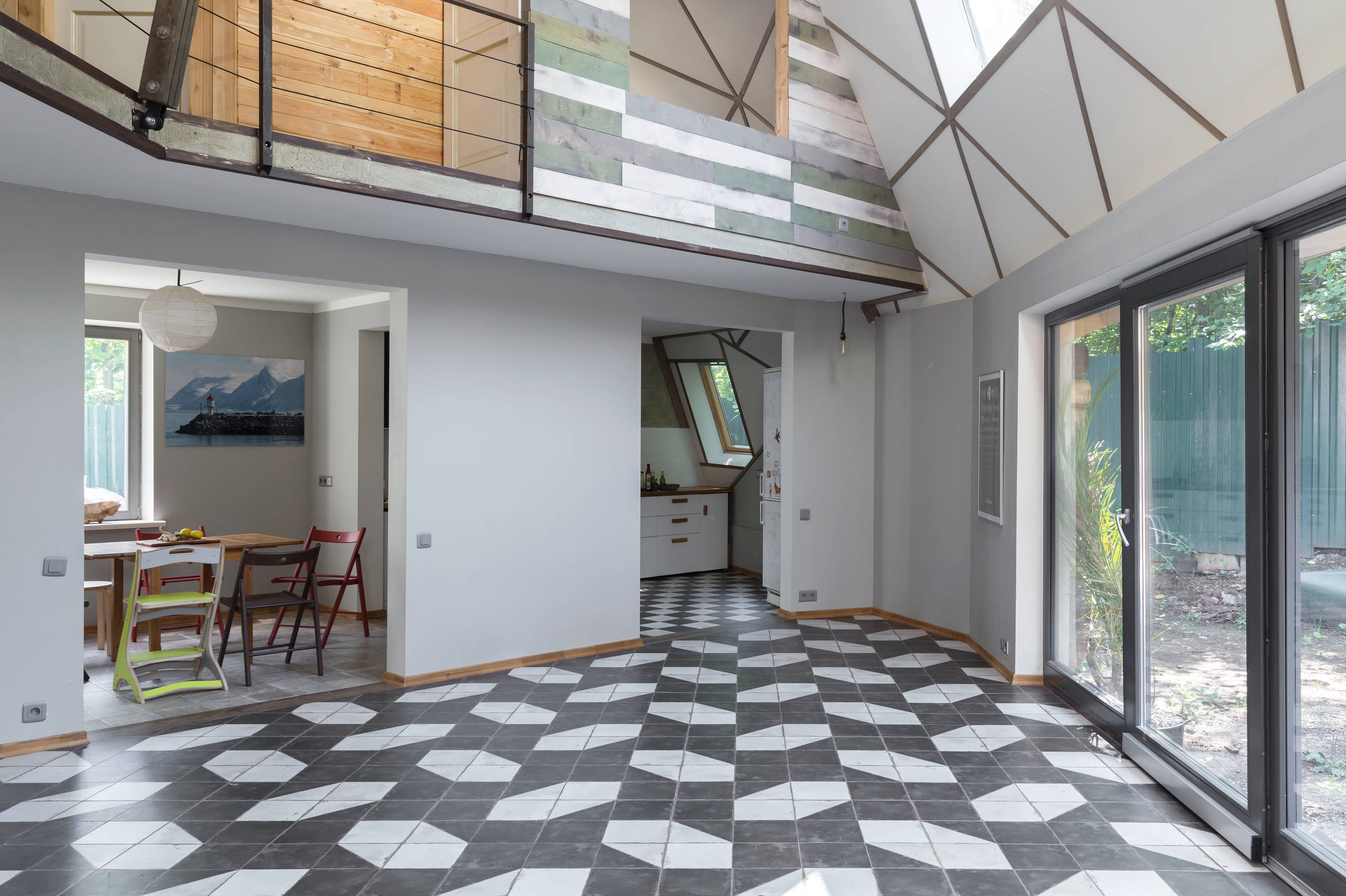 В гостях: 1/4 сферы — и это дом в Москве