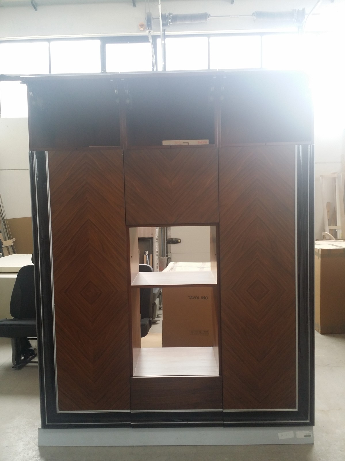 Квартира в темных тонах