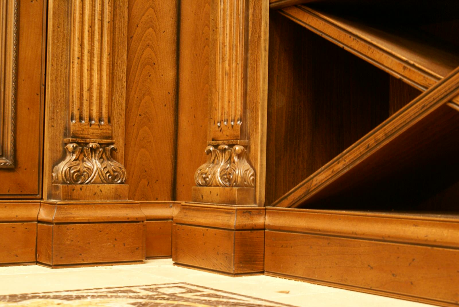 Винный погреб из бука / Beech Wine Cellar.