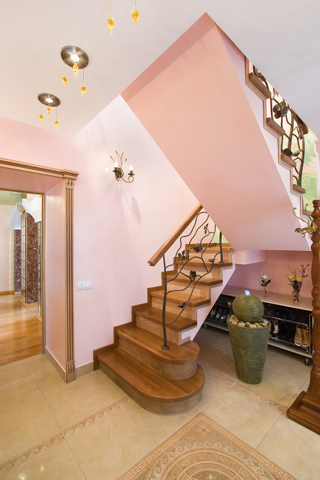 Интерьер коттеджа в ярких тонах