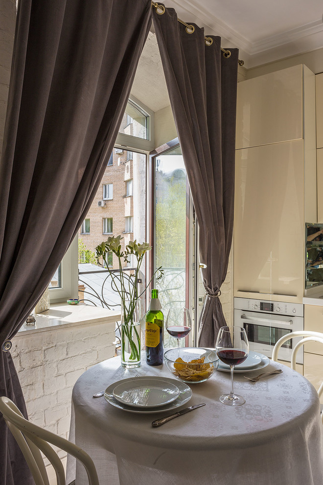 Маленькая квартира на Старом Арбате