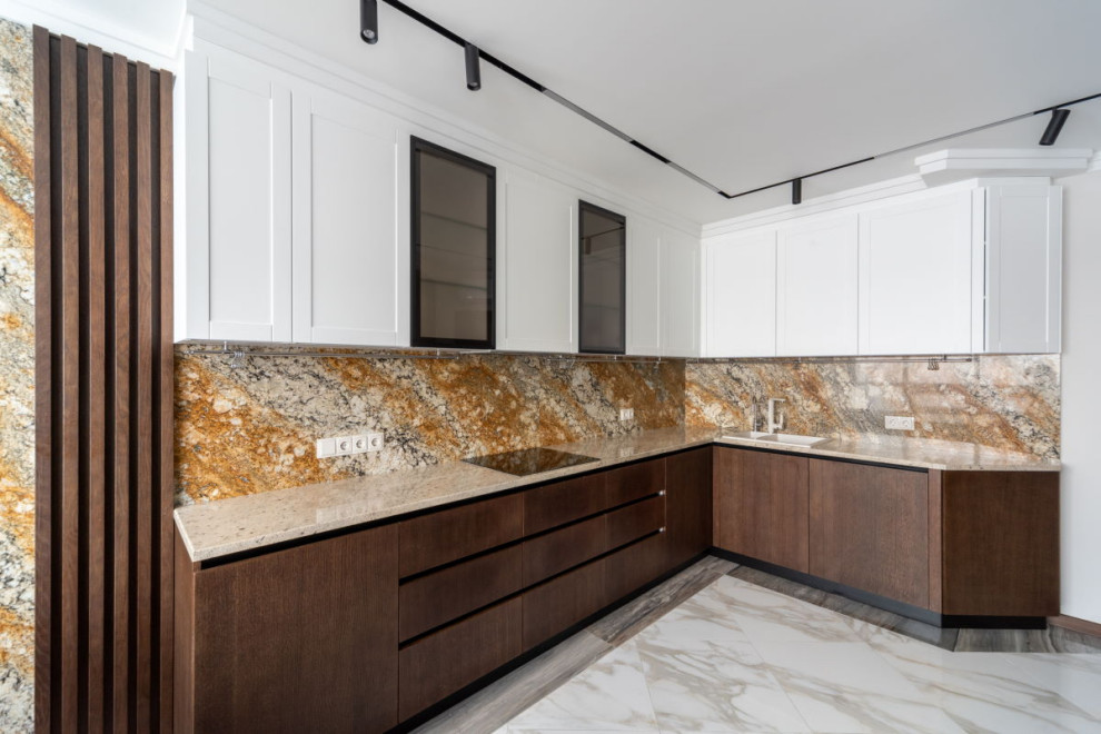 Кухня Rainier фасады из натурального шпона и ореха и белой матовой эмали