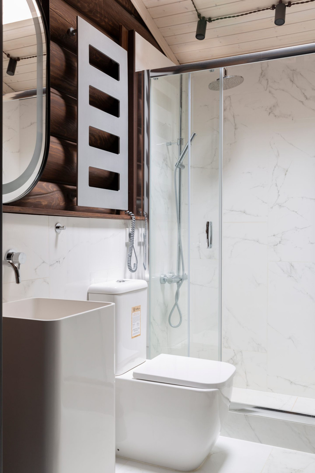 Дом в Подмосковье. Публикация в Minfo2003