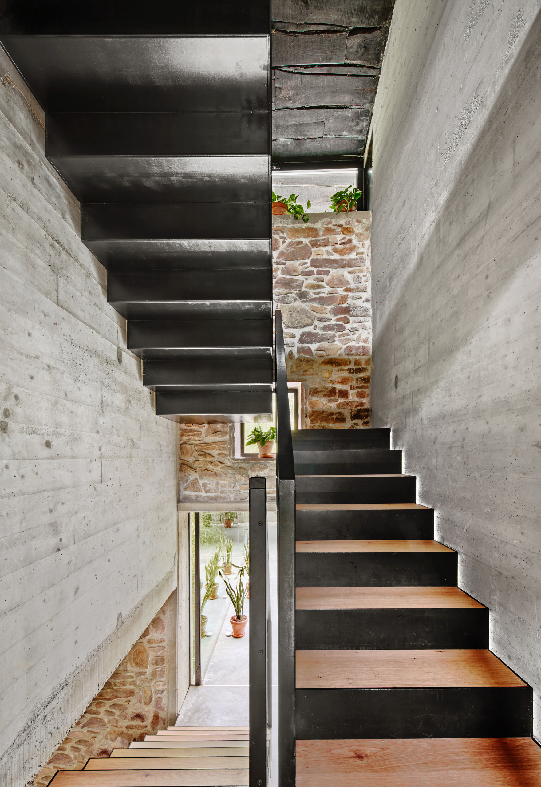 Houzz Испания: Деликатное расширение столетней крепости