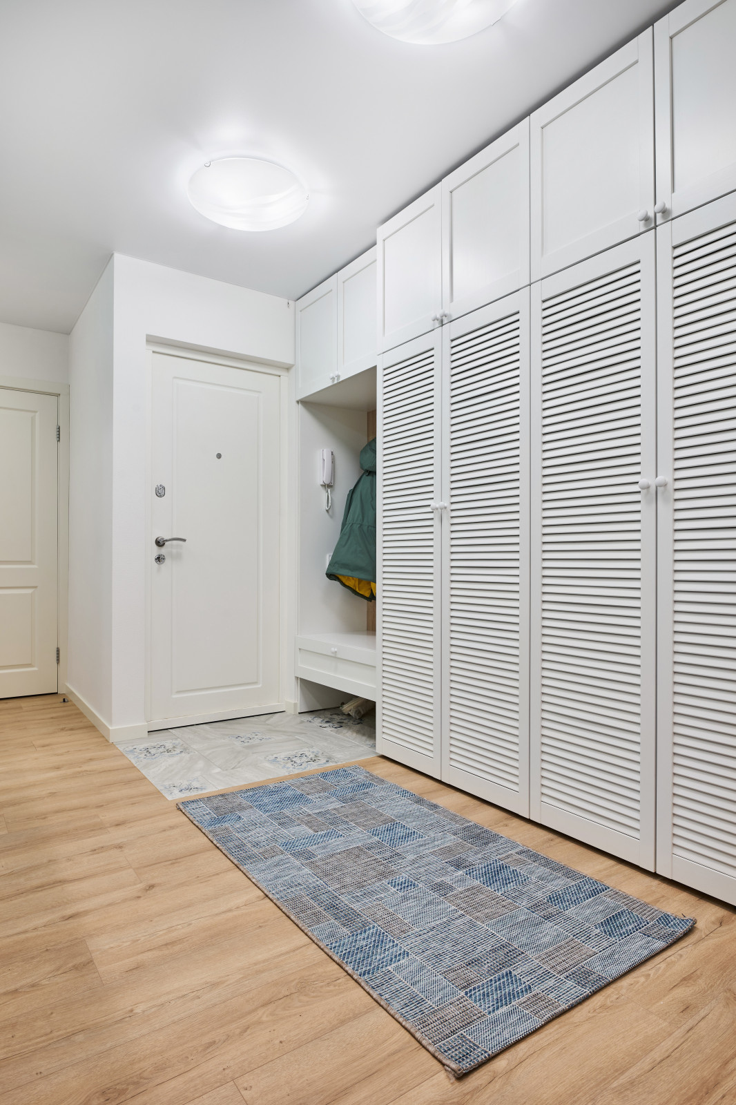 Интерьер трехкомнатной квартиры 83м2 _ ZeLBor