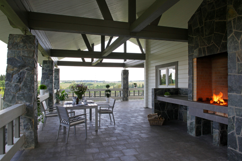 Терраса с очагом
