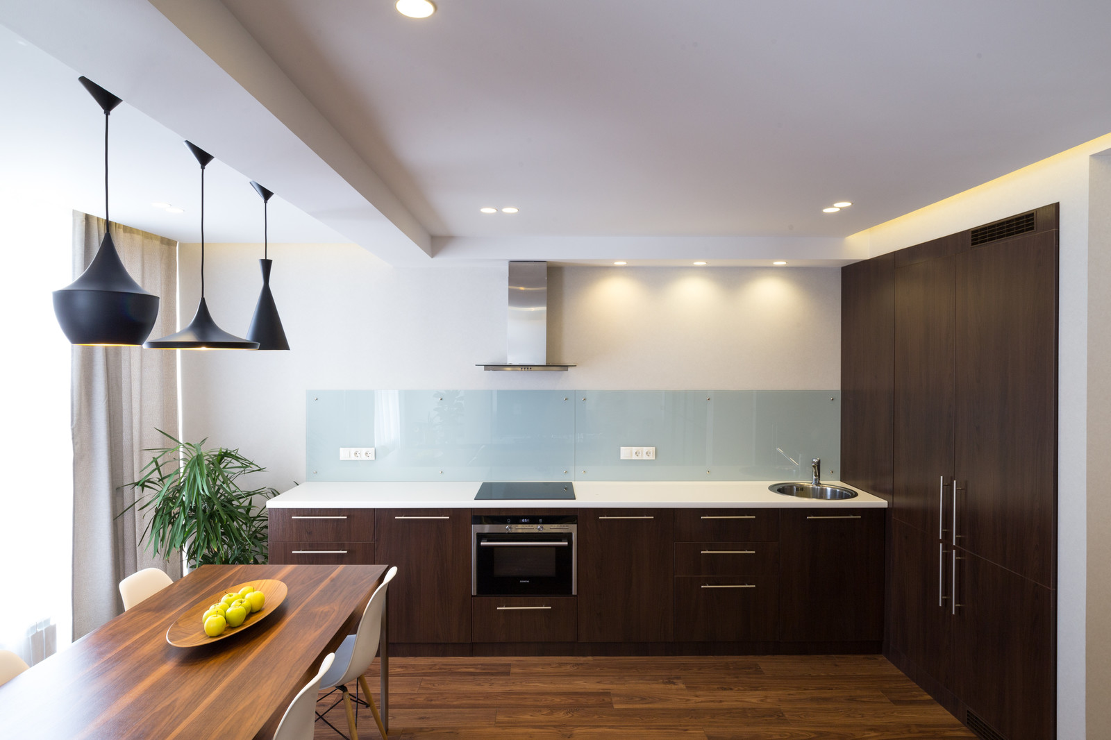 КВАРТИРА ДЛЯ ХОЛОСТЯКА