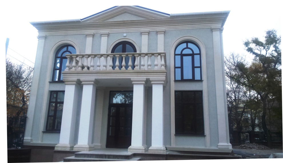 Фасады из инкерманского камня