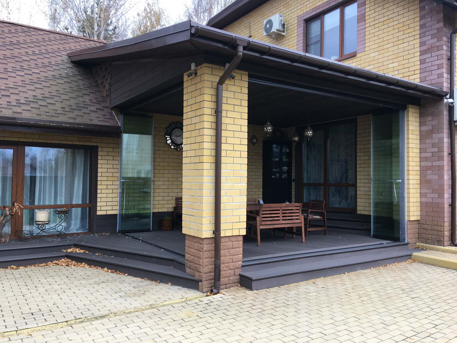 Веранда с панорамным остеклением