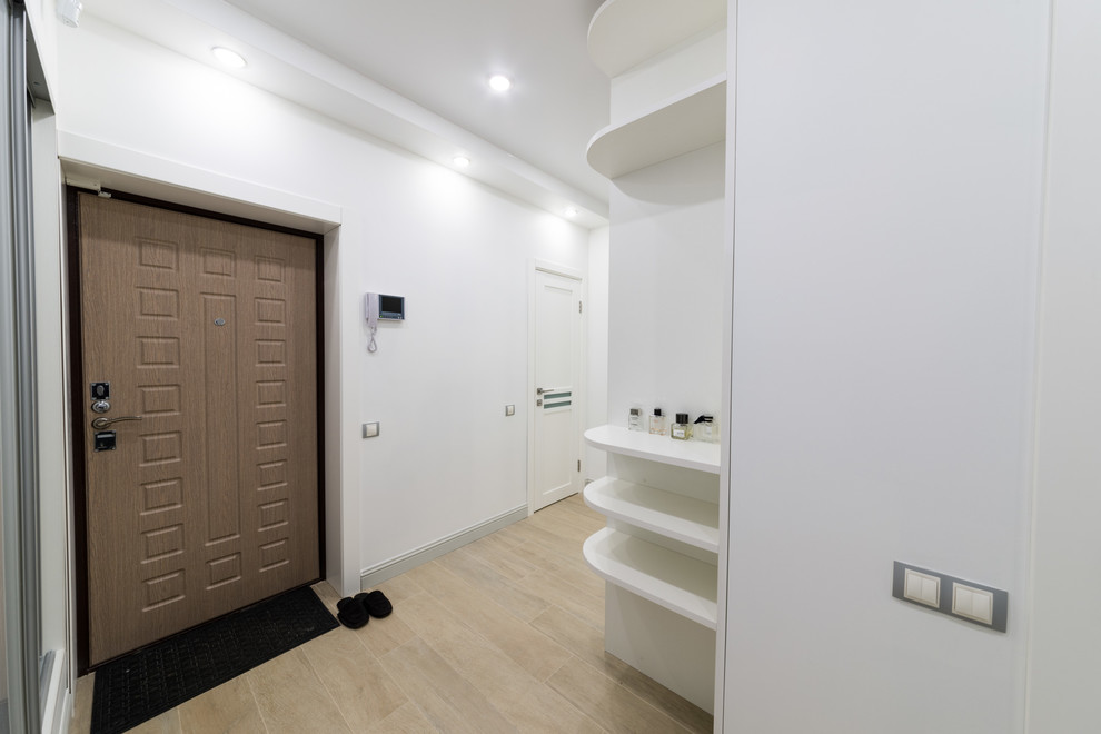 Трёхкомнатная квартира в светлых тонах!