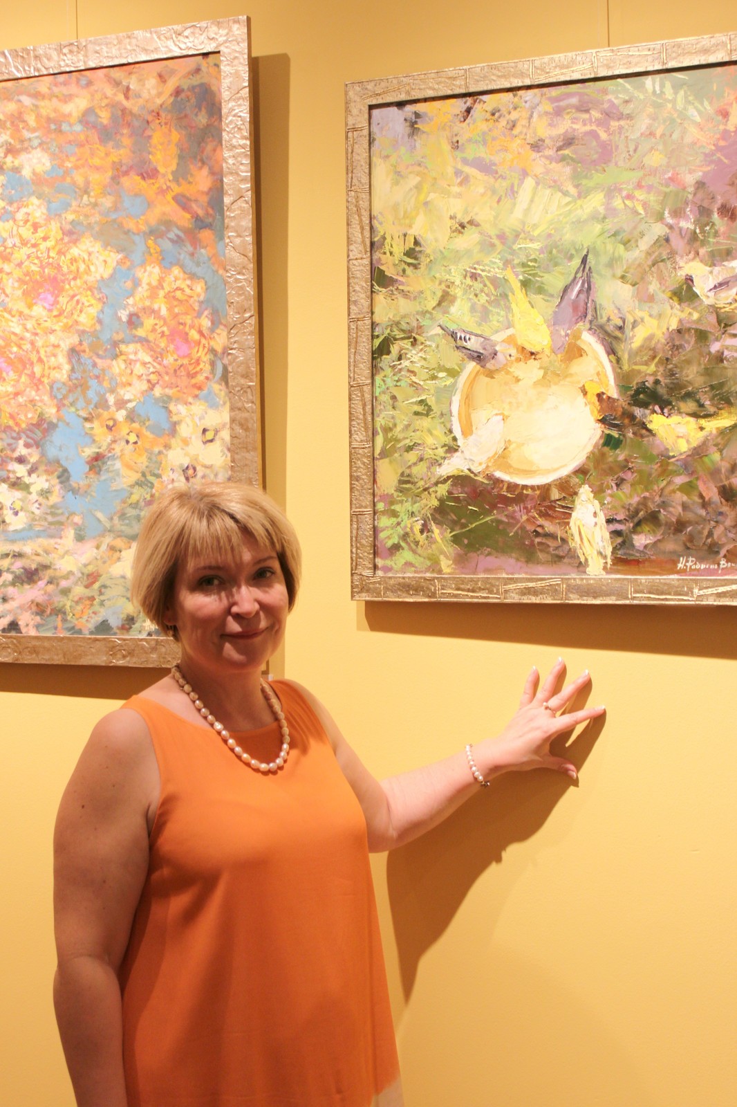 Выставка живописи "Подари мне сад ..."