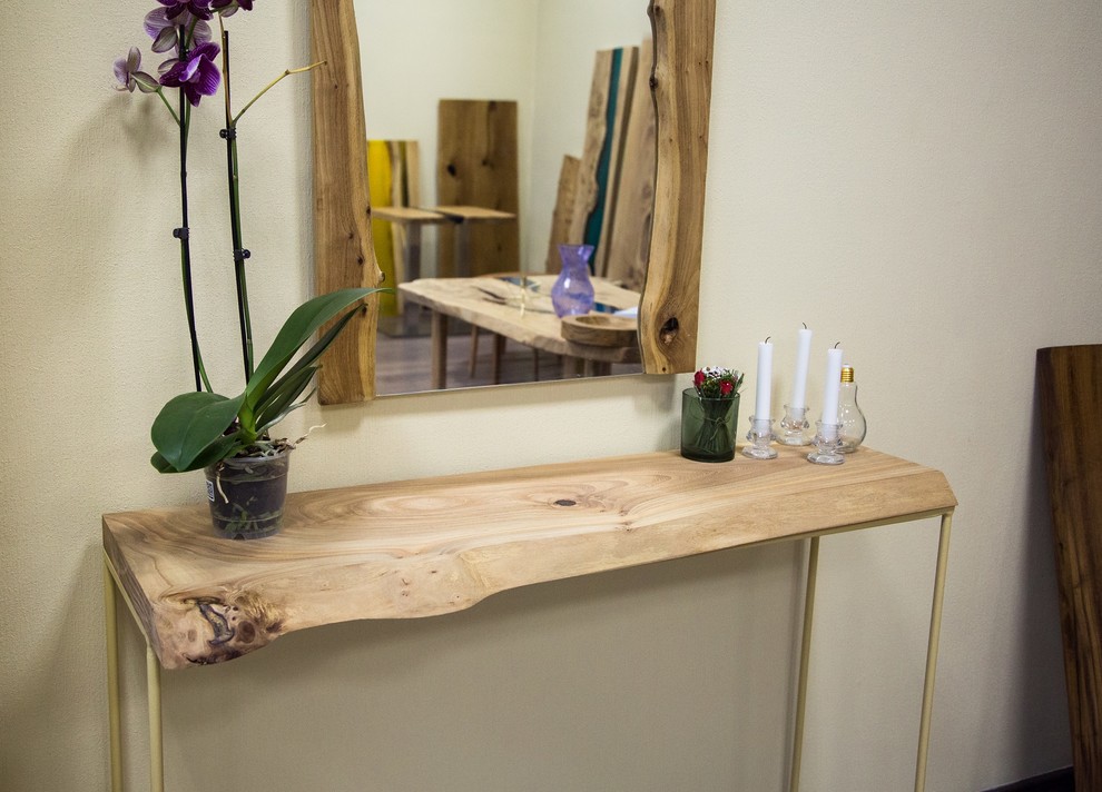 Консоль из Карагача