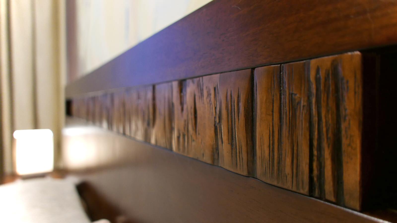 Двухкомнатная квартира для молодой пары с котом.