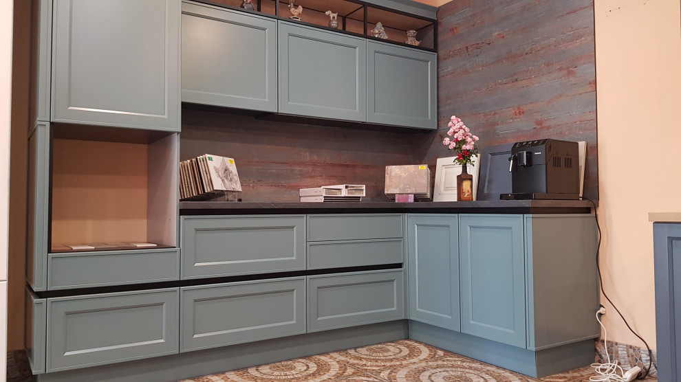 Кухни массив