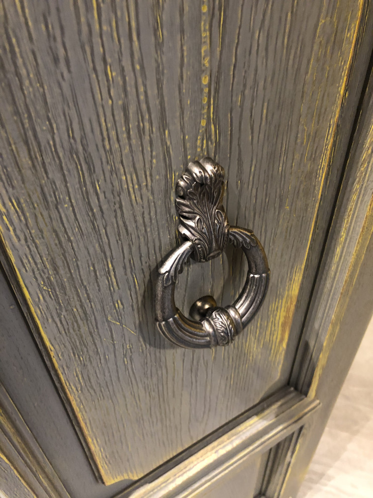 Историчсекие двери на Бронной