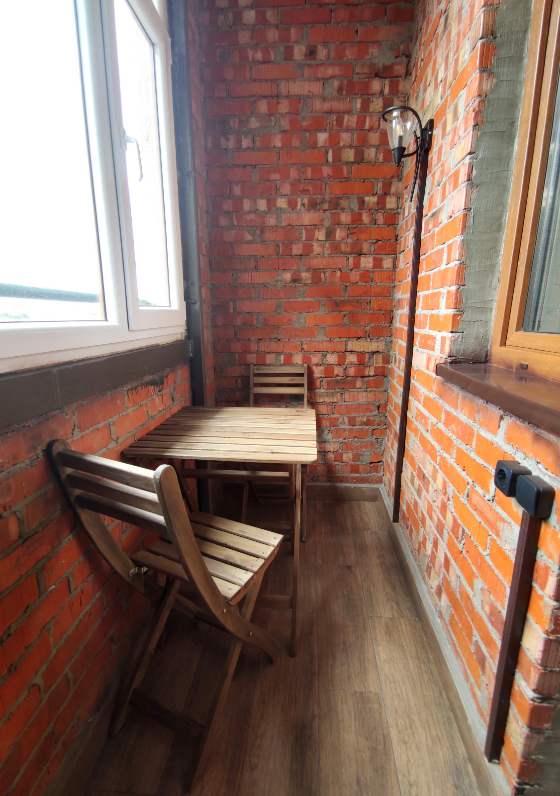 Балкон в стиле лофт