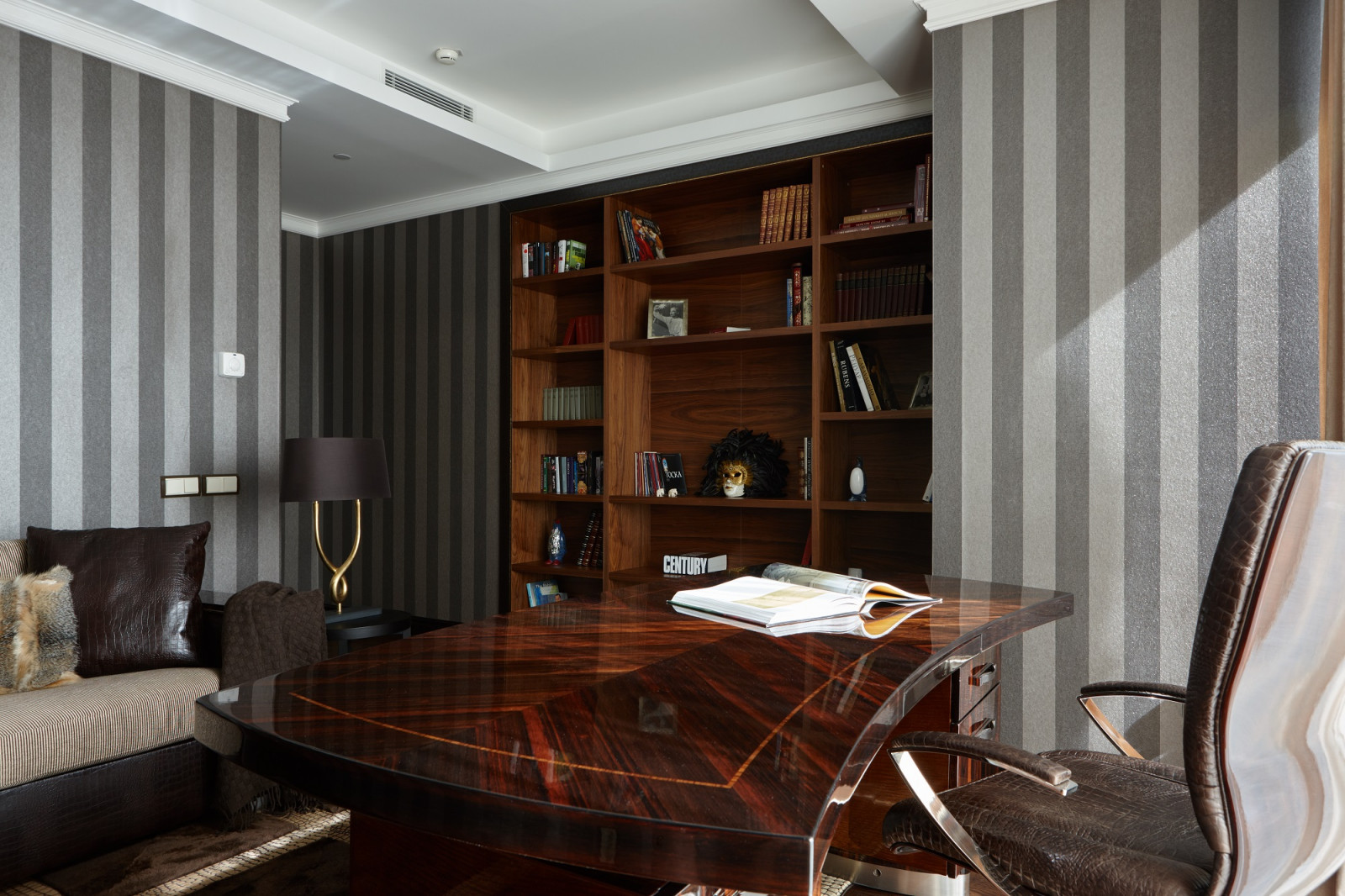 квартира 220 кв м