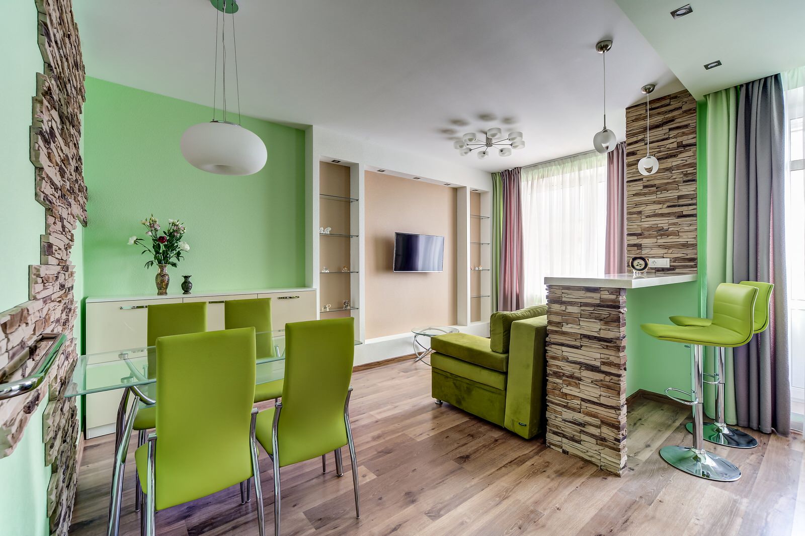 2к квартира, пр. Орджоникидзе, Спб.