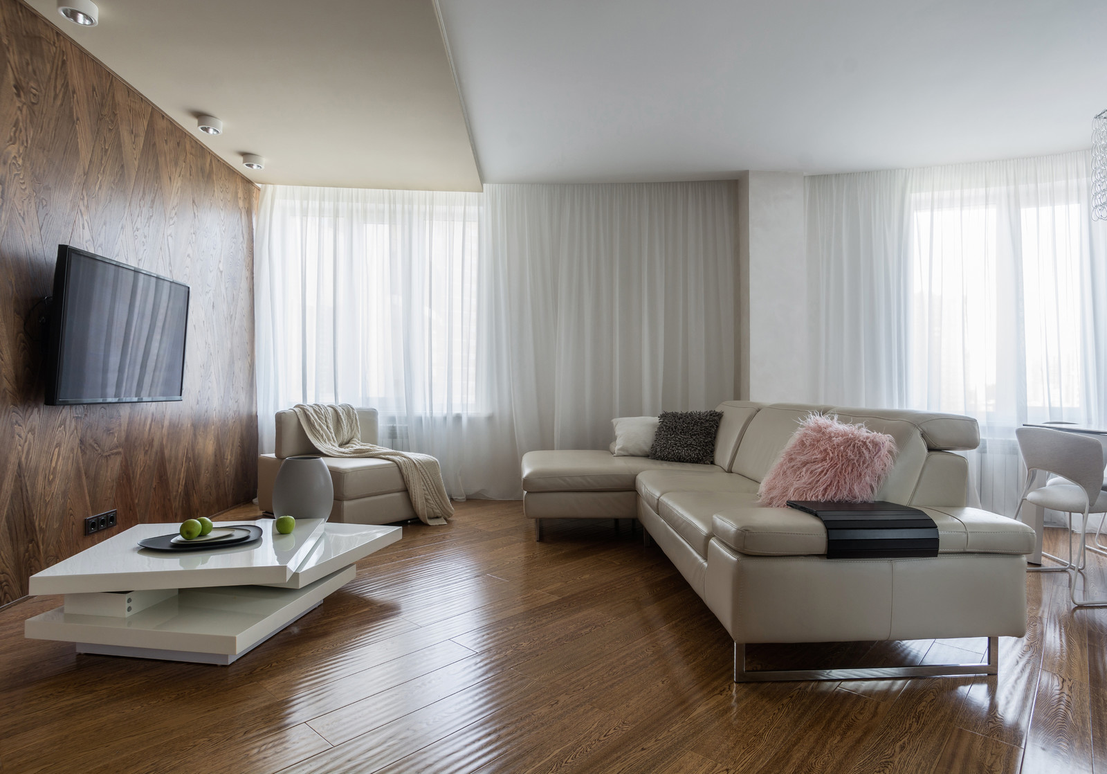 Светлая квартира для молодой пары