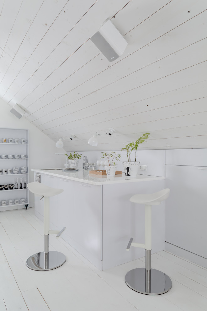 Белая мансарда.