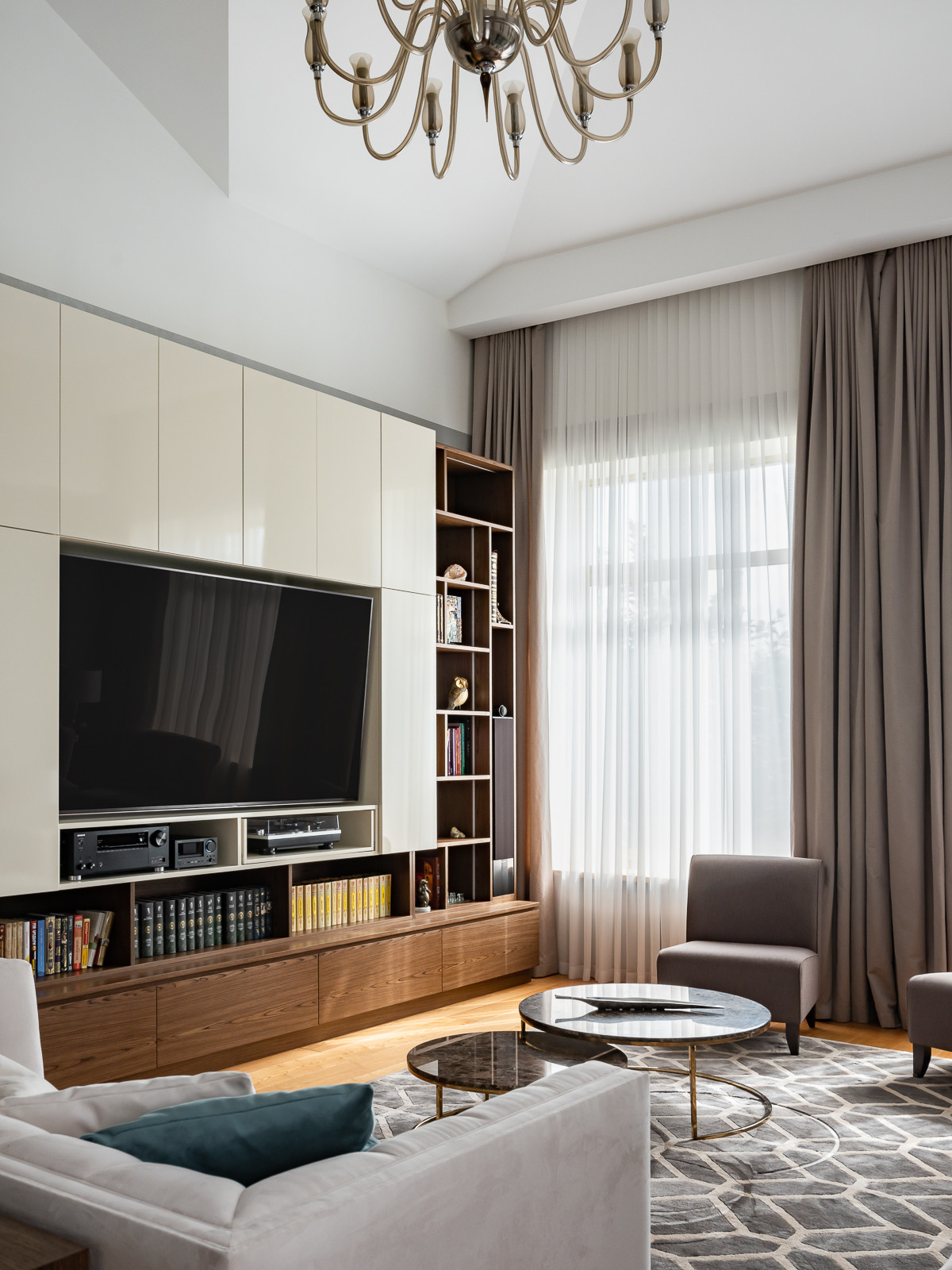 До и после: Преображение гостиной в загородном доме