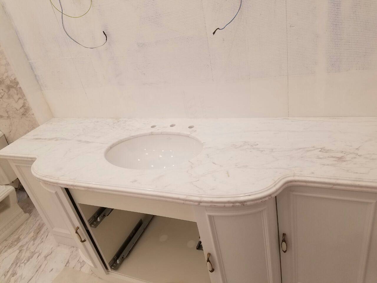 Отделка Ванной комнаты мрамором "Volokas" (Греция)