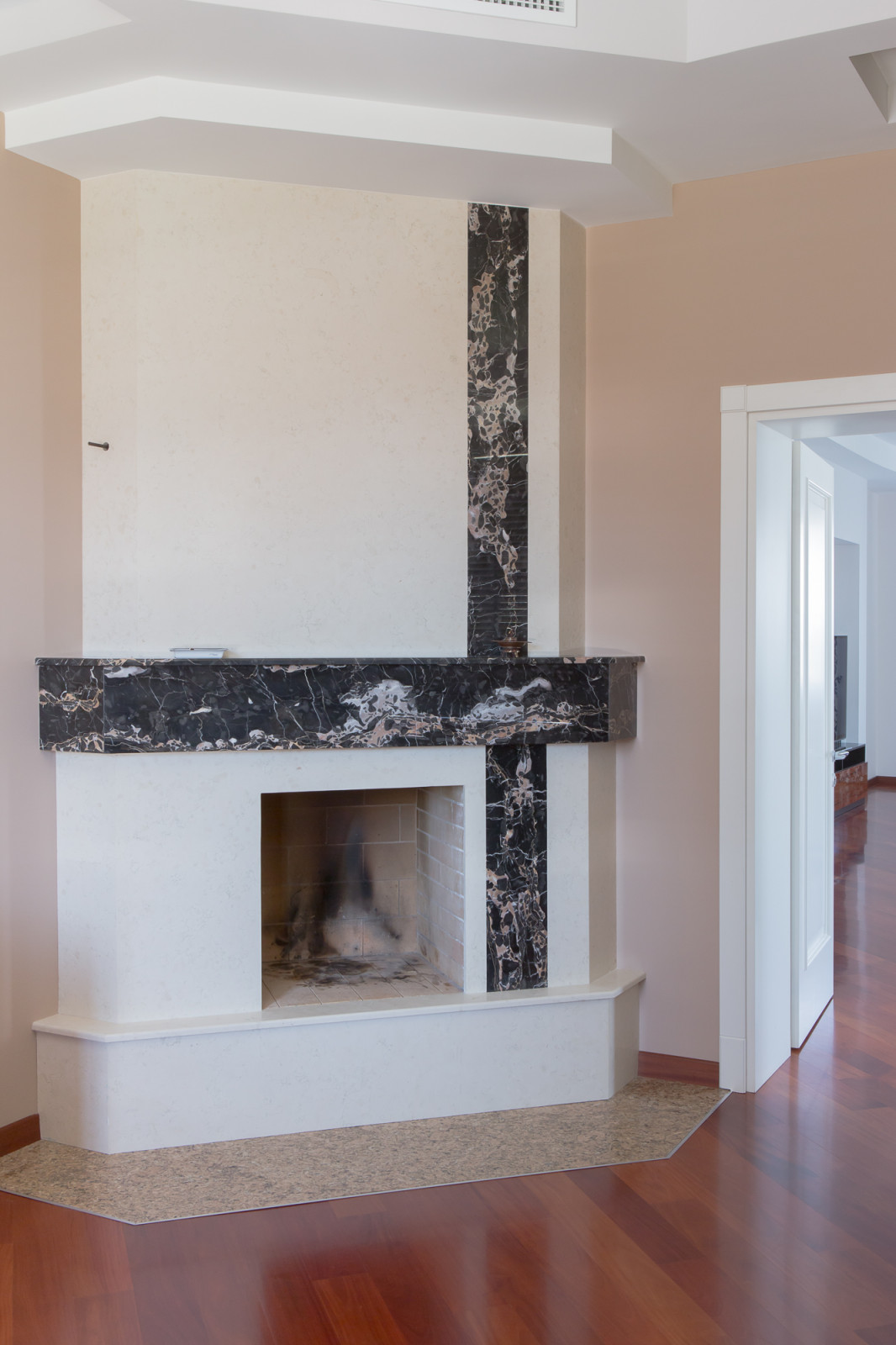 Просторный загородный дом