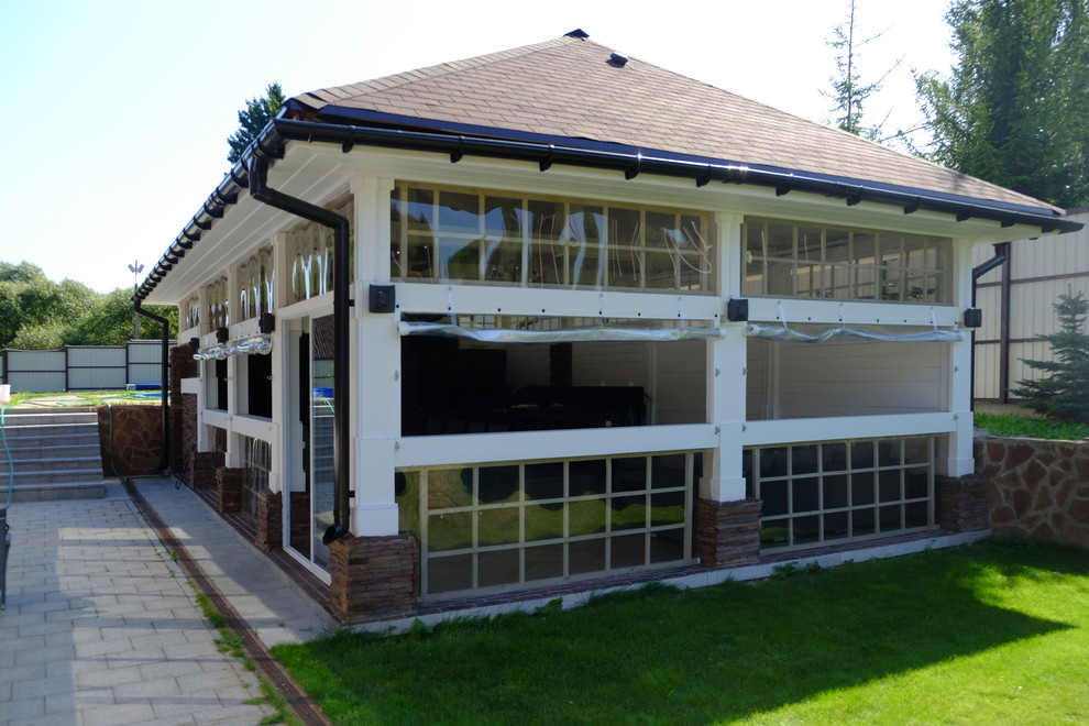 Беседка на загородном участке