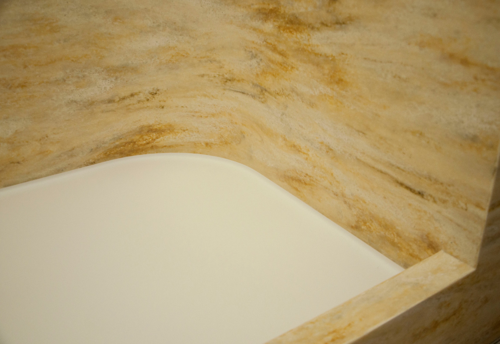 Душевая кабина из искусственного камня Corian