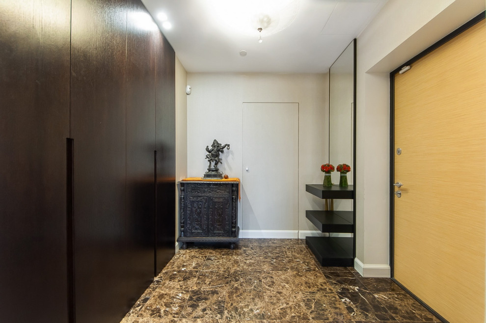 Ленинский 111