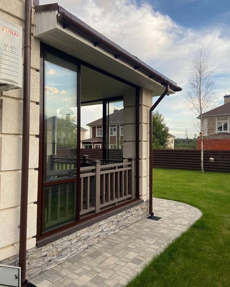 Раздвижное остекление веранды Люксист