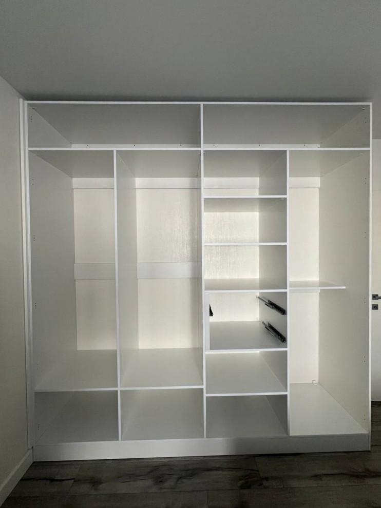 Обложка проекта: Стильный шкаф (сборка в деталях)