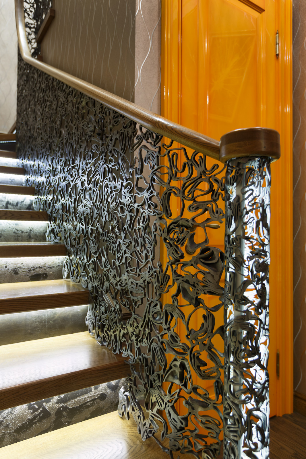 Обложка альбома: лестница