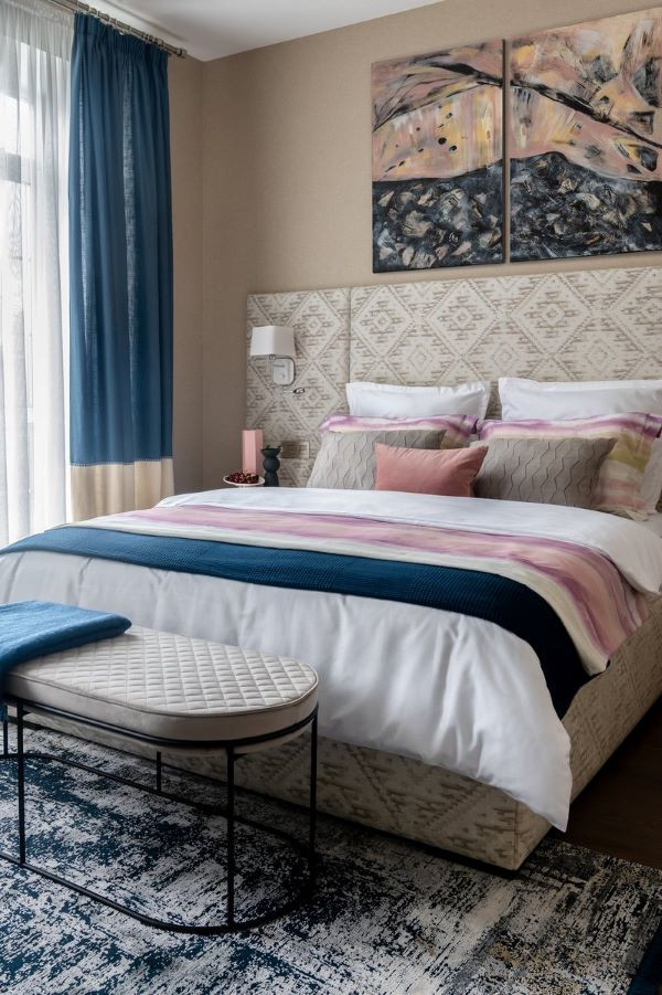 Картины в спальне