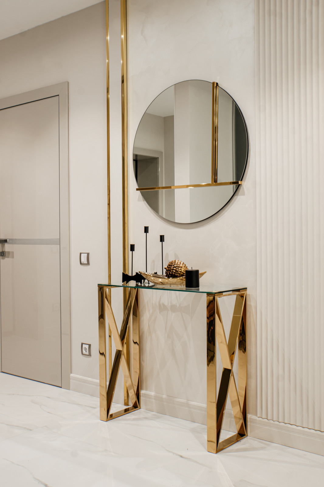 Обложка проекта: Неоклассика в нюдовых тонах