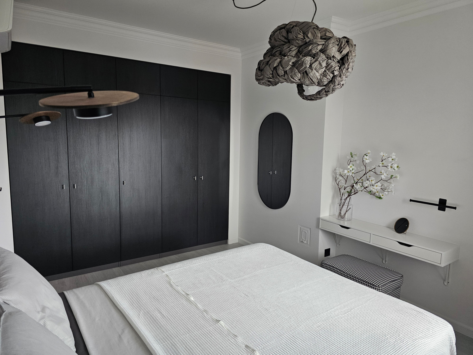 Kairis.Черно-белое кино