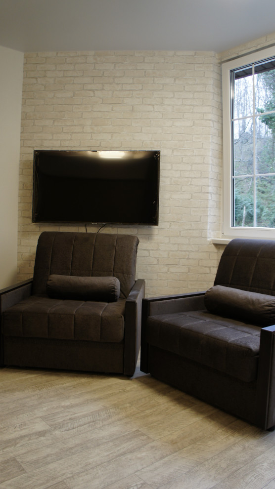 Максим Известинская