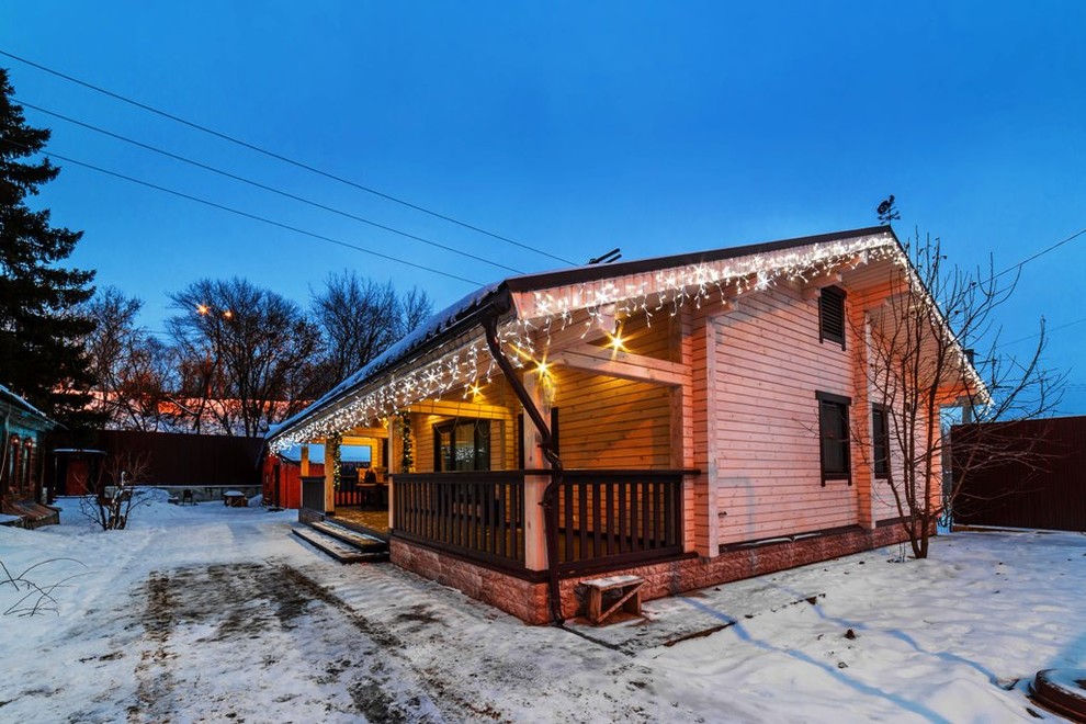 Новогоднее украшение сада и коттеджа