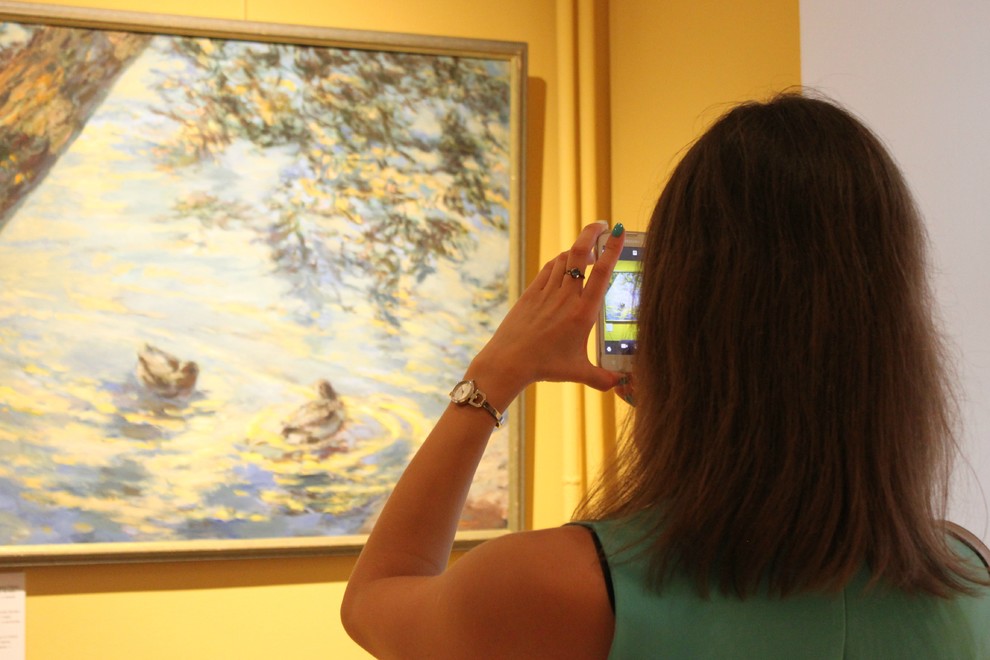 Выставка живописи "Подари мне сад ..."