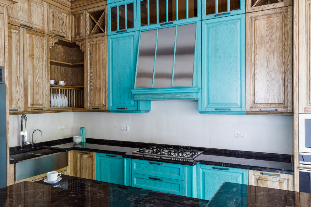 Кухня в бирюзовых оттенках
