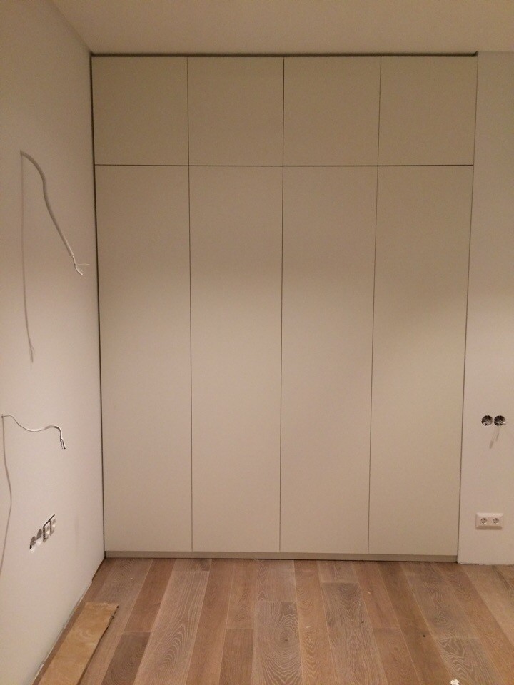 Распашной шкаф raumplus