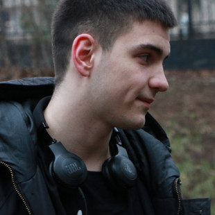 Илья Червоный