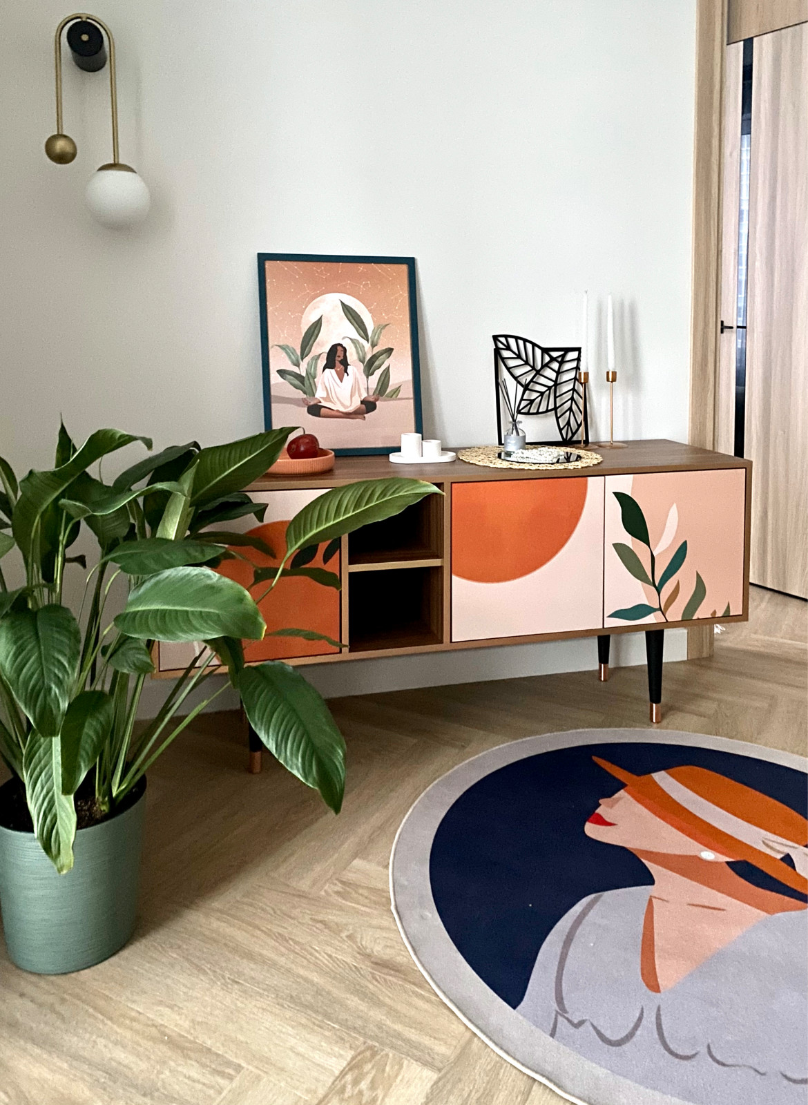 Малые м2 - не помеха комфорта. Смелый и яркий интерьер для молодой семьи