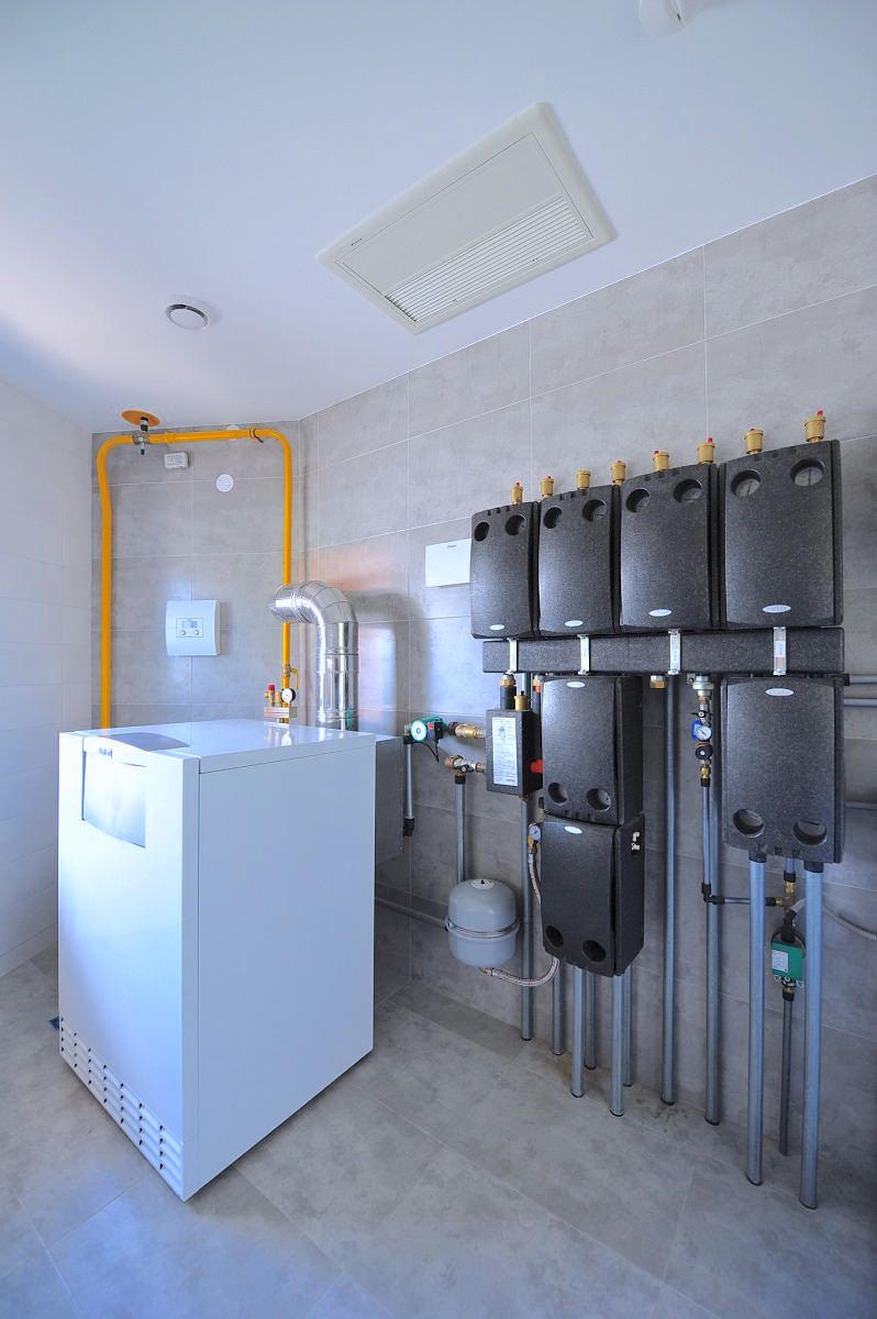 Обложка проекта: Дом у реки