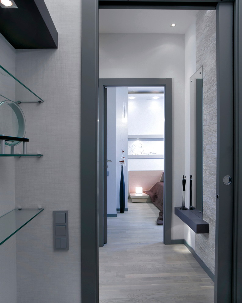 Очень лаконичная квартира в стиле минимализм.